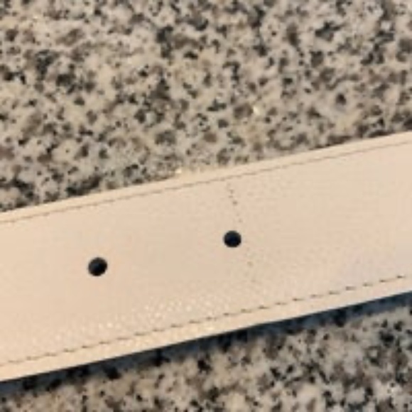Authentic Hermes black and white Belt w/ keychain main image 8